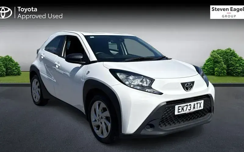 Used Toyota Aygo X PURE 72 HP (52 kW) 2023 SUV