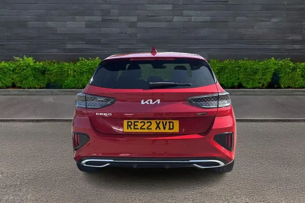 Used Kia Ceed GT-Line 158 HP (116 kW) 2022 Infra red Hatchback