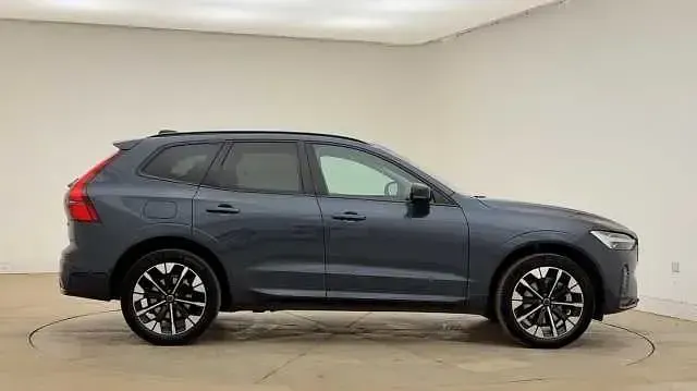 Usado Volvo XC60 Ultra 250 CV (183 kW) 2025 Azul SUV