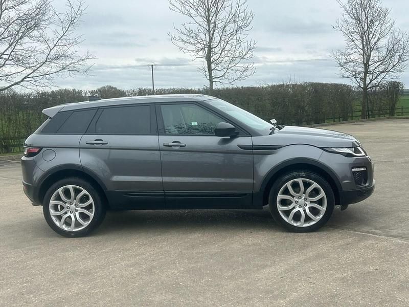 Used Land Rover Range Rover evoque SE 2018 Grey Estate