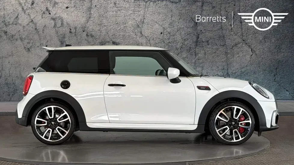 Used Mini John Cooper Works Hatch 228 HP (167 kW) 2023 White Hatchback