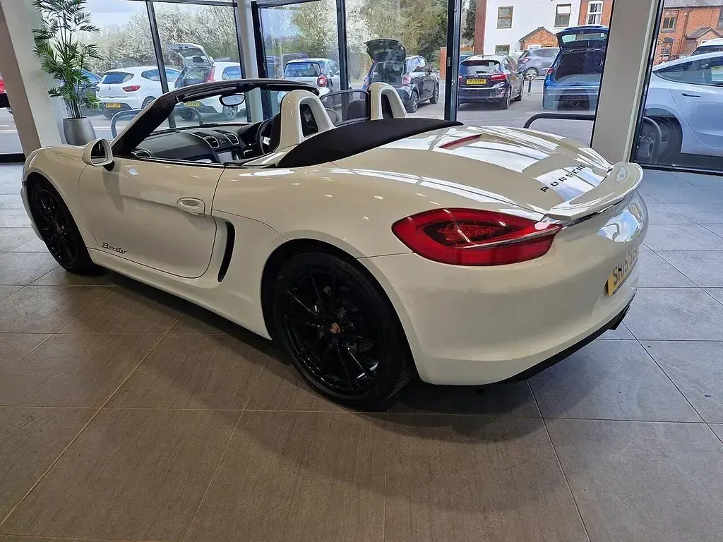 Begagnad Porsche Boxster 265 HK (194 kW) 2015 Vit Cab