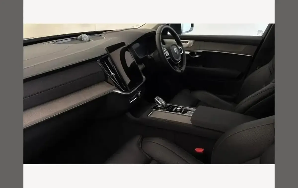 Used Volvo XC90 Ultra 455 HP (334 kW) 2025 Red SUV