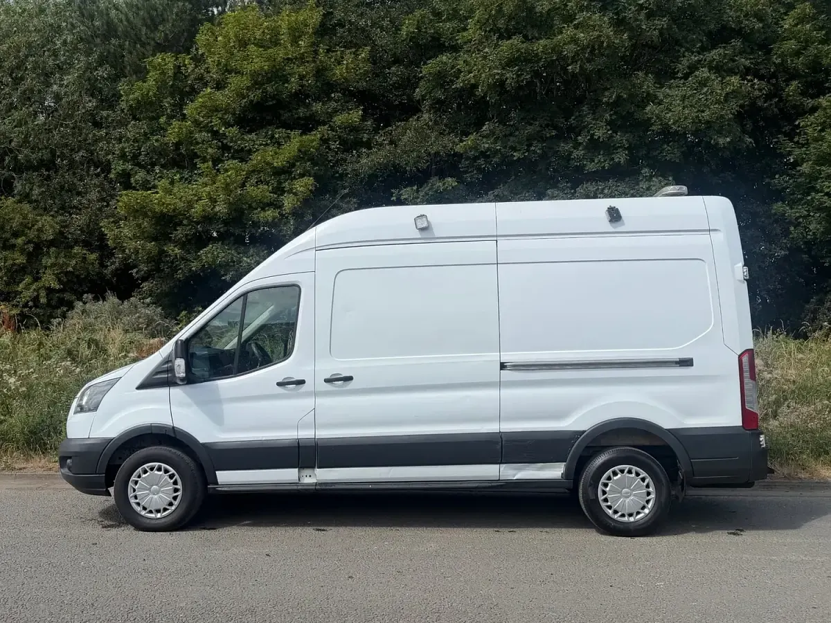 Used Ford Transit 130 HP (95 kW) 2018 White Van