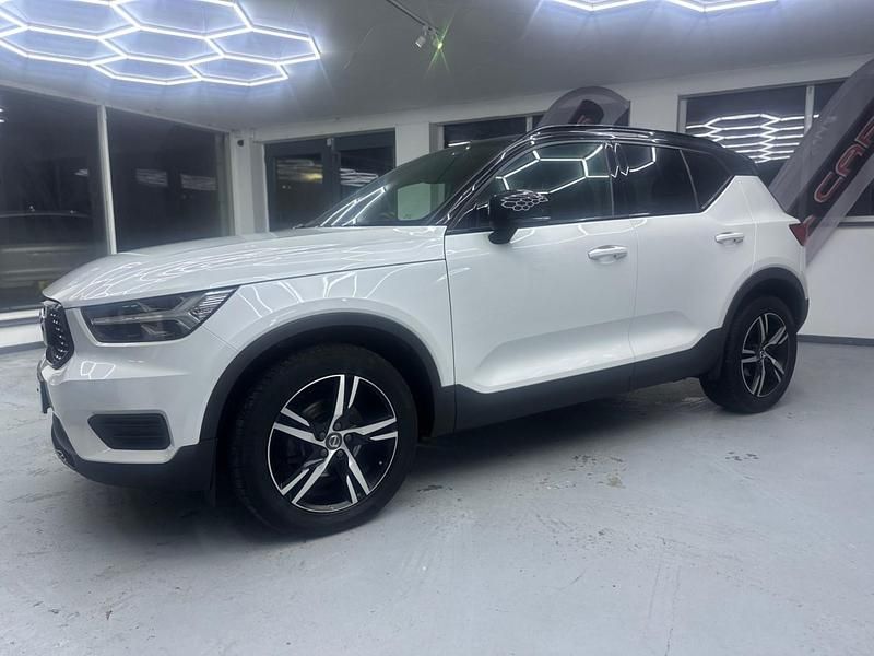 Used Volvo XC40 Core 163 HP (119 kW) 2022 Silver SUV