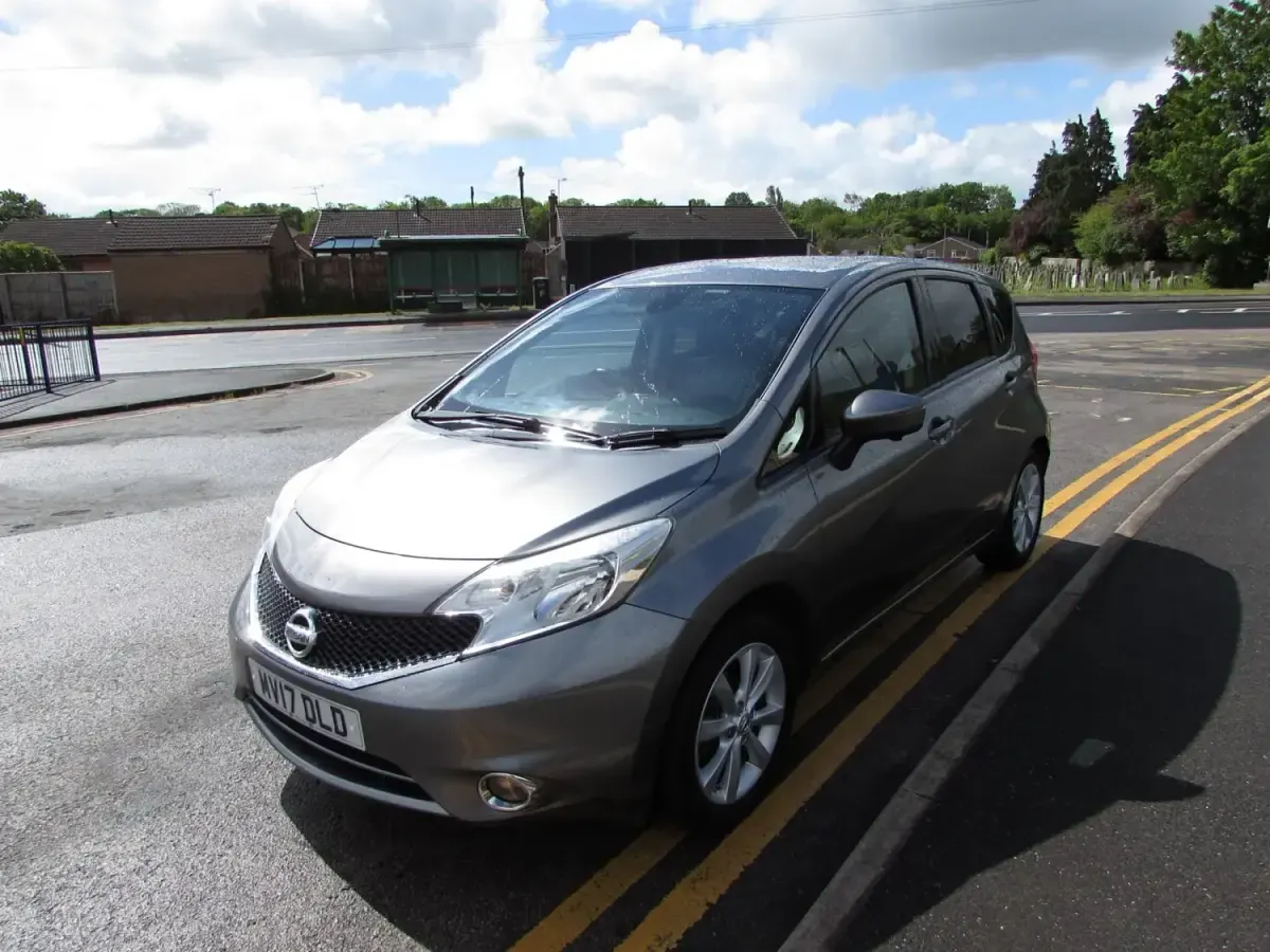 Używany Nissan Note S 98 KM (72 kW) 2017 Szary Hatchback