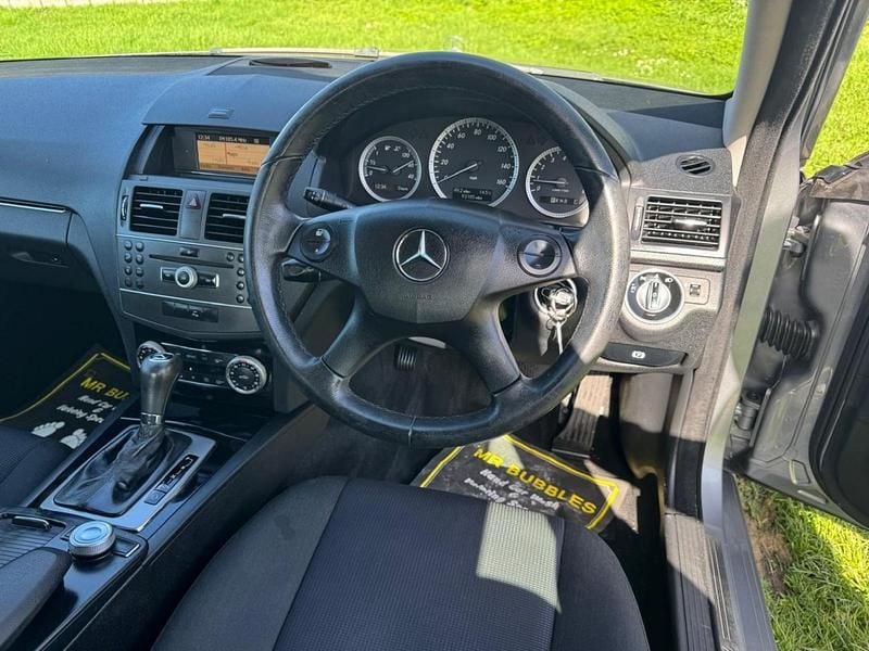 Used Mercedes C180 SE 156 HP (114 kW) 2010 Silver Sedan