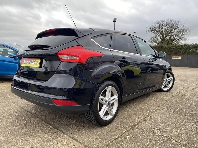 Used Ford Focus Zetec 2015 Black Hatchback