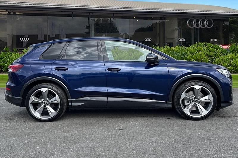 New Audi Q4 e-tron Black Edition 82 kW (112 HP) 2026 Other SUV