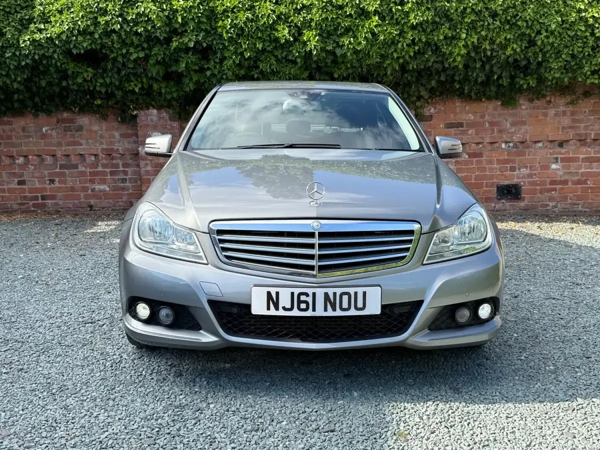 Used Mercedes C180 SE 2011 Silver Sedan