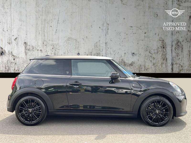 Used Mini Cooper Exclusive 134 HP (98 kW) 2022 Black Hatchback