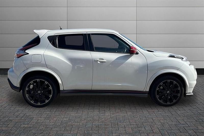Used Nissan Juke Nismo RS 218 HP (160 kW) 2017 White SUV