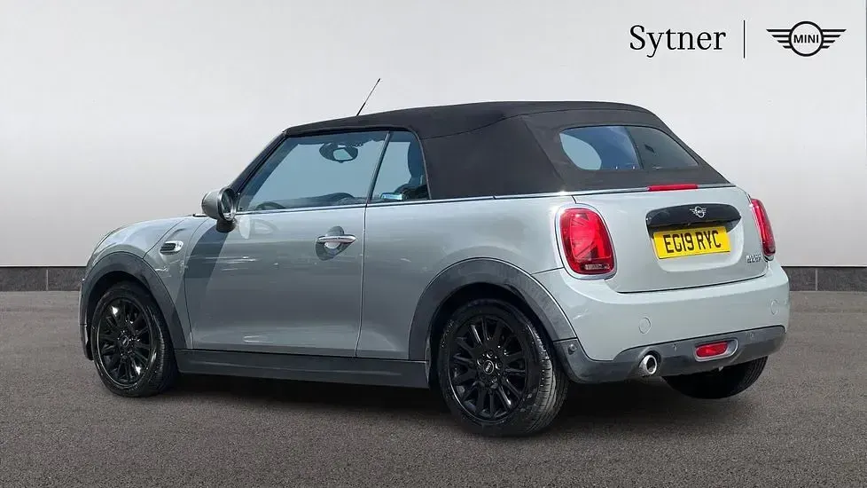 Used Mini Cooper Cabriolet Classic 134 HP (98 kW) 2019 Grey Cabriolet