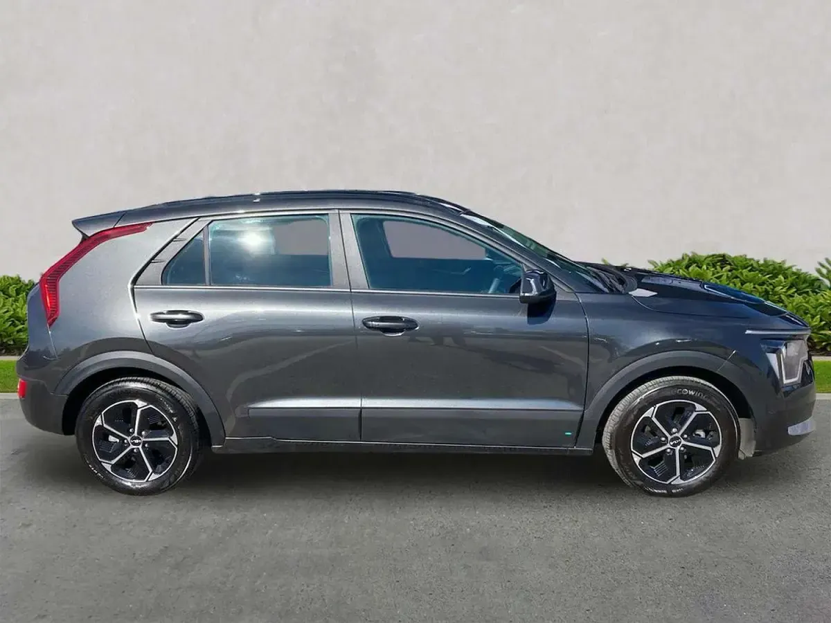 Used Kia Niro 168 HP (123 kW) 2025 Grey SUV