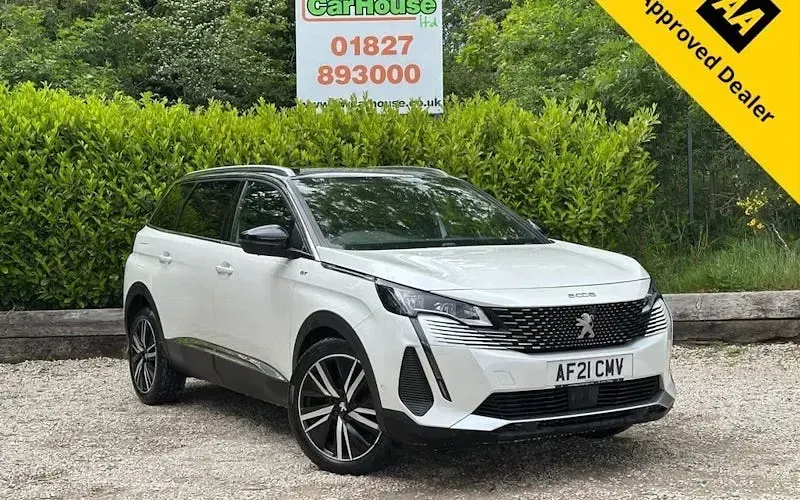 Usado Peugeot 5008 Premium 131 HP (96 kW) 2021 SUV