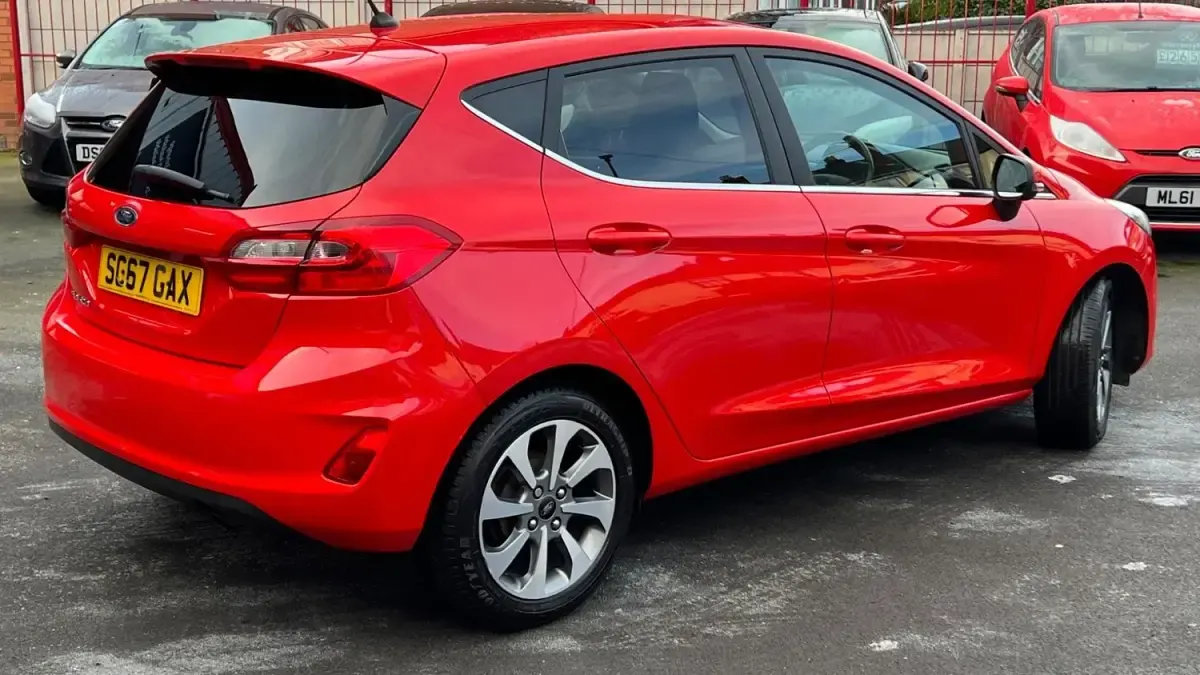 Second-hand Ford Fiesta Zetec 100 CP (73 kW) 2018 Roșu Hatchback