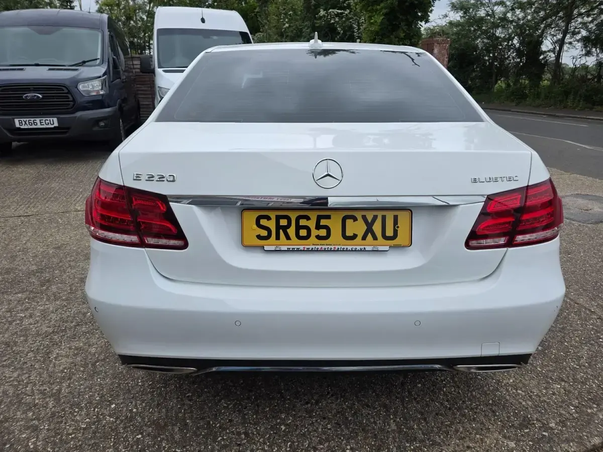 Usado Mercedes E220 SE 2015 Branco Sedan