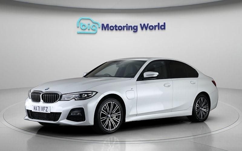 Used BMW 330e M Sport 292 HP (214 kW) 2021 White Sedan