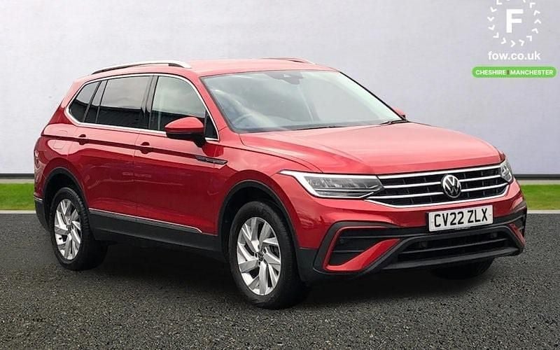 Used 2024 VW Tiguan Allspace Life SUV | £21,199 (Super price) - Image 1/4