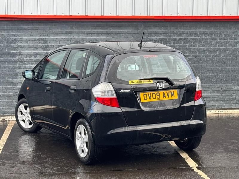Begagnad Honda Jazz SE 90 HK (66 kW) 2009 Svart Halvkombi