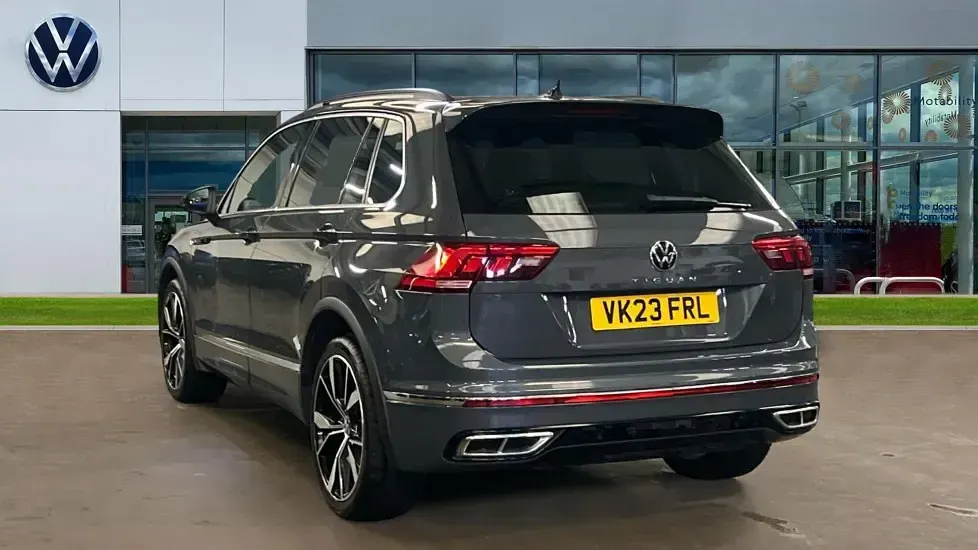 Used VW Tiguan R-line 150 HP (110 kW) 2023 Dolphin grey metallic SUV