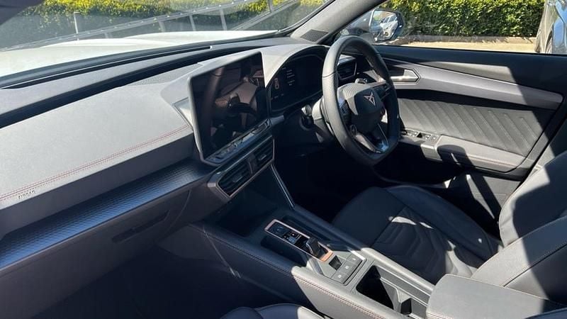 Begagnad Cupra Formentor VZ2 272 HK (200 kW) 2025 Vit SUV