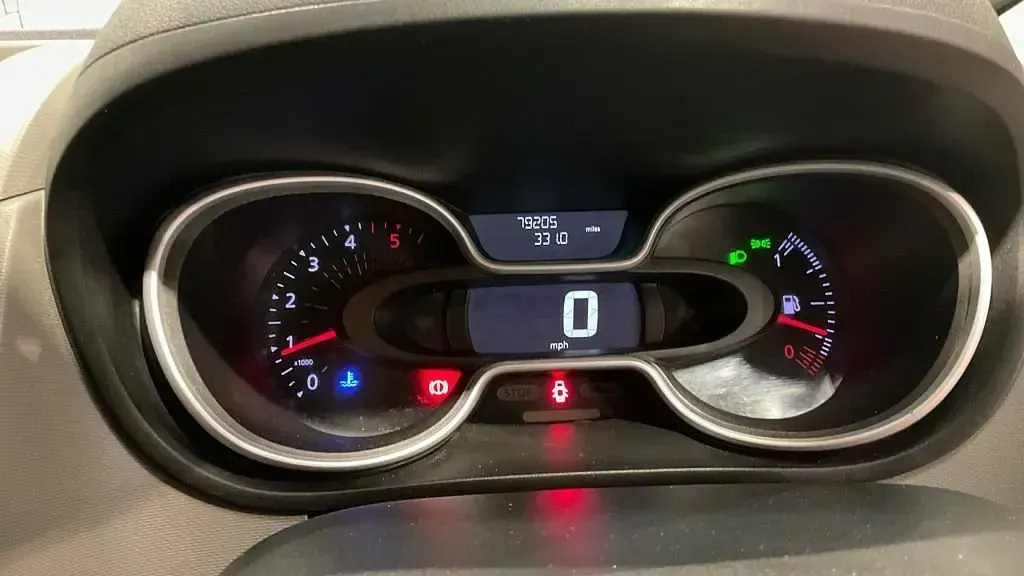 Used Renault Trafic 2017 Grey MPV