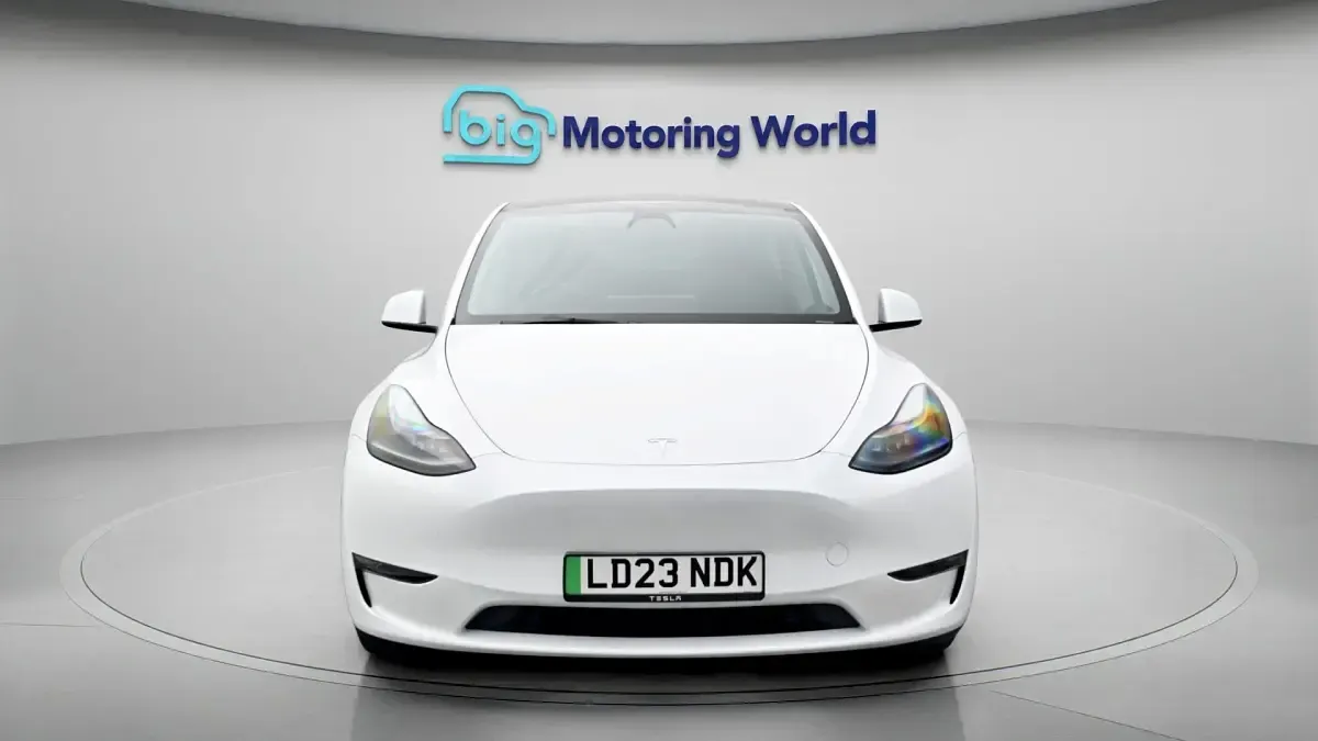 Used Tesla Model Y Performance 392 kW (534 HP) 2023 White SUV