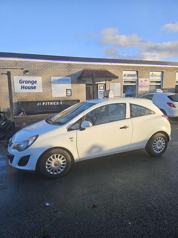 Used Vauxhall Corsa S 2014 White Hatchback