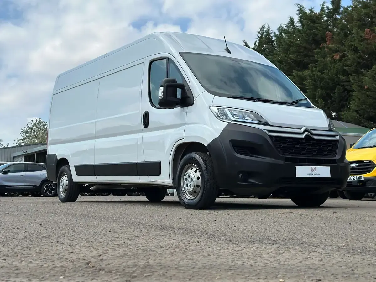 Used Citroën Relay 140 HP (102 kW) 2023 White Van