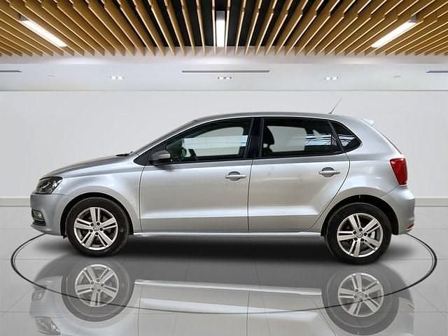 Used VW Polo Edition 90 HP (66 kW) 2017 Silver Hatchback