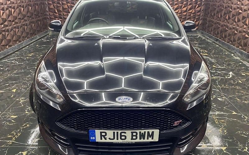 Used Ford Focus ST 185 HP (136 kW) 2016 Black Hatchback
