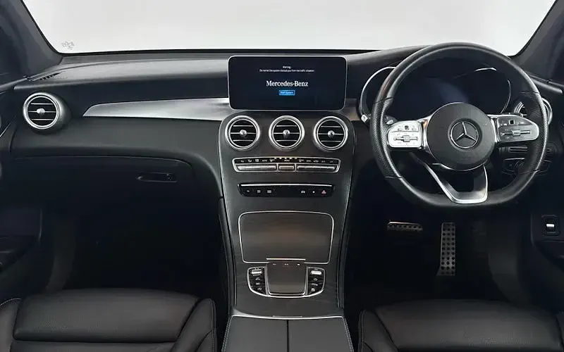 Used Mercedes GLC300 AMG Line Premium Plus 258 HP (189 kW) 2019 Red SUV