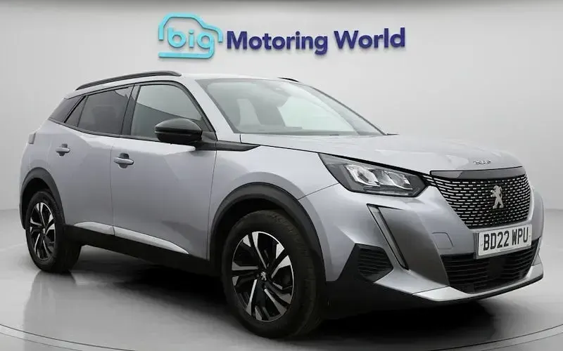 Used Peugeot 2008 Allure Premium 110 HP (80 kW) 2022 SUV