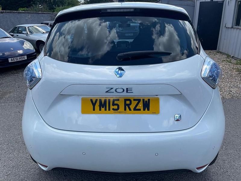 Used Renault Zoe Dynamique 64 kW (88 HP) 2015 Hatchback
