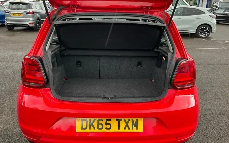 Used VW Polo SE 90 HP (66 kW) 2015 Hatchback