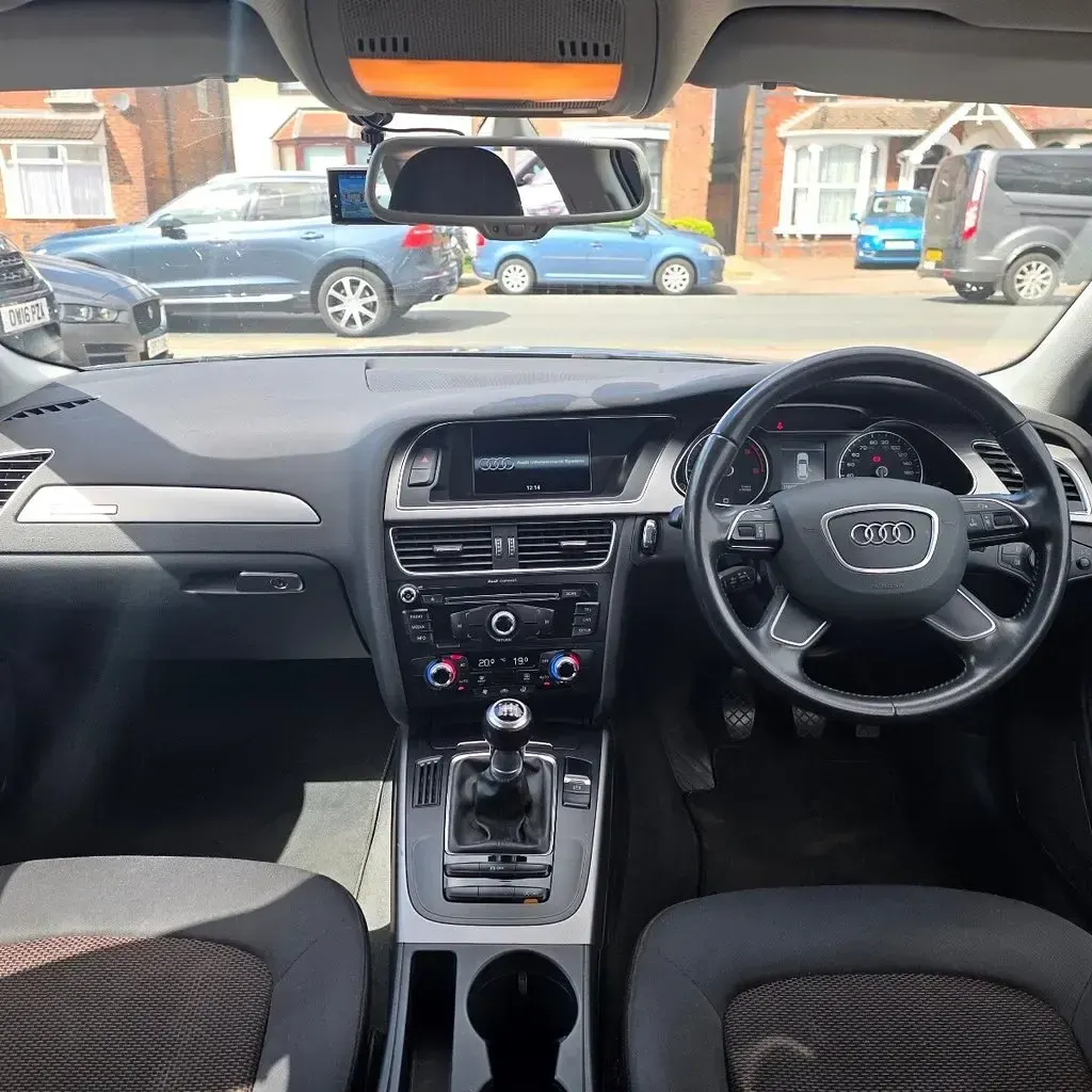 Used Audi A4 Allroad Design 177 HP (130 kW) 2014 Grey Estate