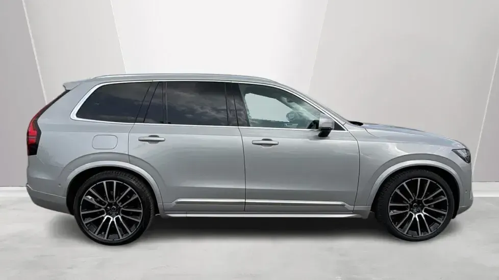 Used Volvo XC90 Ultra 455 HP (334 kW) 2025 Silver SUV