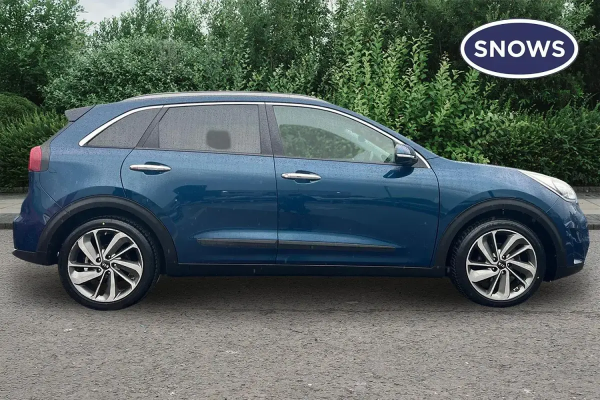 Begagnad Kia Niro 139 HK (102 kW) 2018 Blå SUV