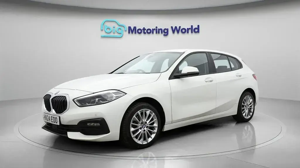 Used BMW 116 116 HP (85 kW) 2024 White Hatchback