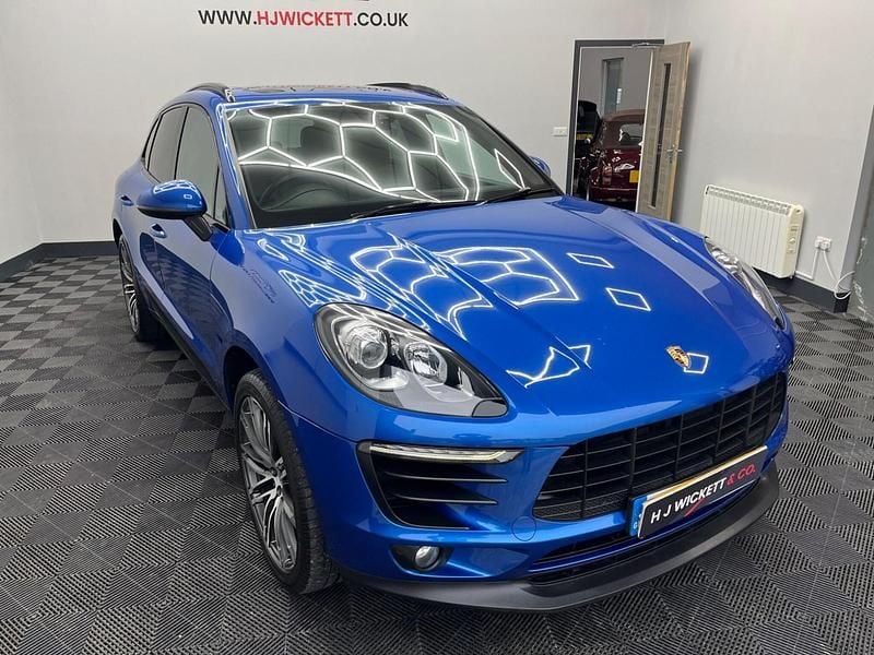 Blue Used 2015 Porsche Macan S SUV | £25,495 (A bit pricey) - Image 1/4