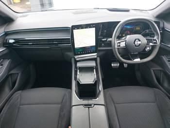Używany Renault Austral Iconic Esprit Alpine 200 KM (147 kW) 2023 Szary SUV