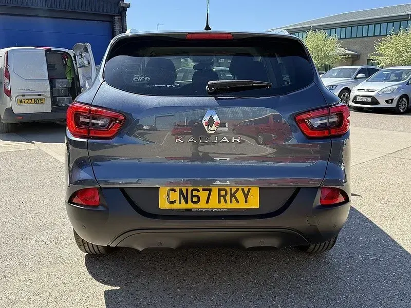 Usado Renault Kadjar Dynamique 110 HP (80 kW) 2017 Cinzento SUV