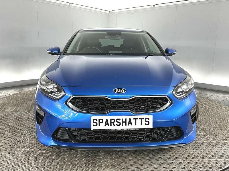Used Kia Ceed 138 HP (101 kW) 2019 Blue Hatchback
