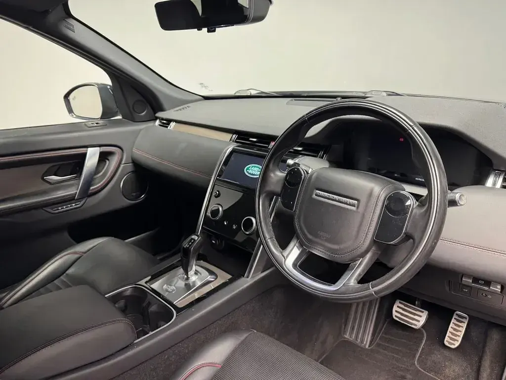 Used Land Rover Discovery Sport HSE Dynamic 250 HP (183 kW) 2019 Blue SUV