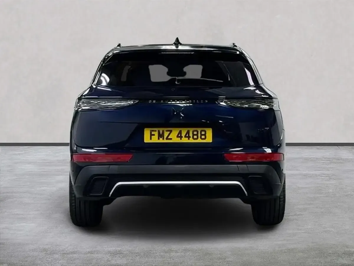 Used DS Automobiles DS7 Crossback Performance Line Plus 130 HP (95 kW) 2024 Blue SUV