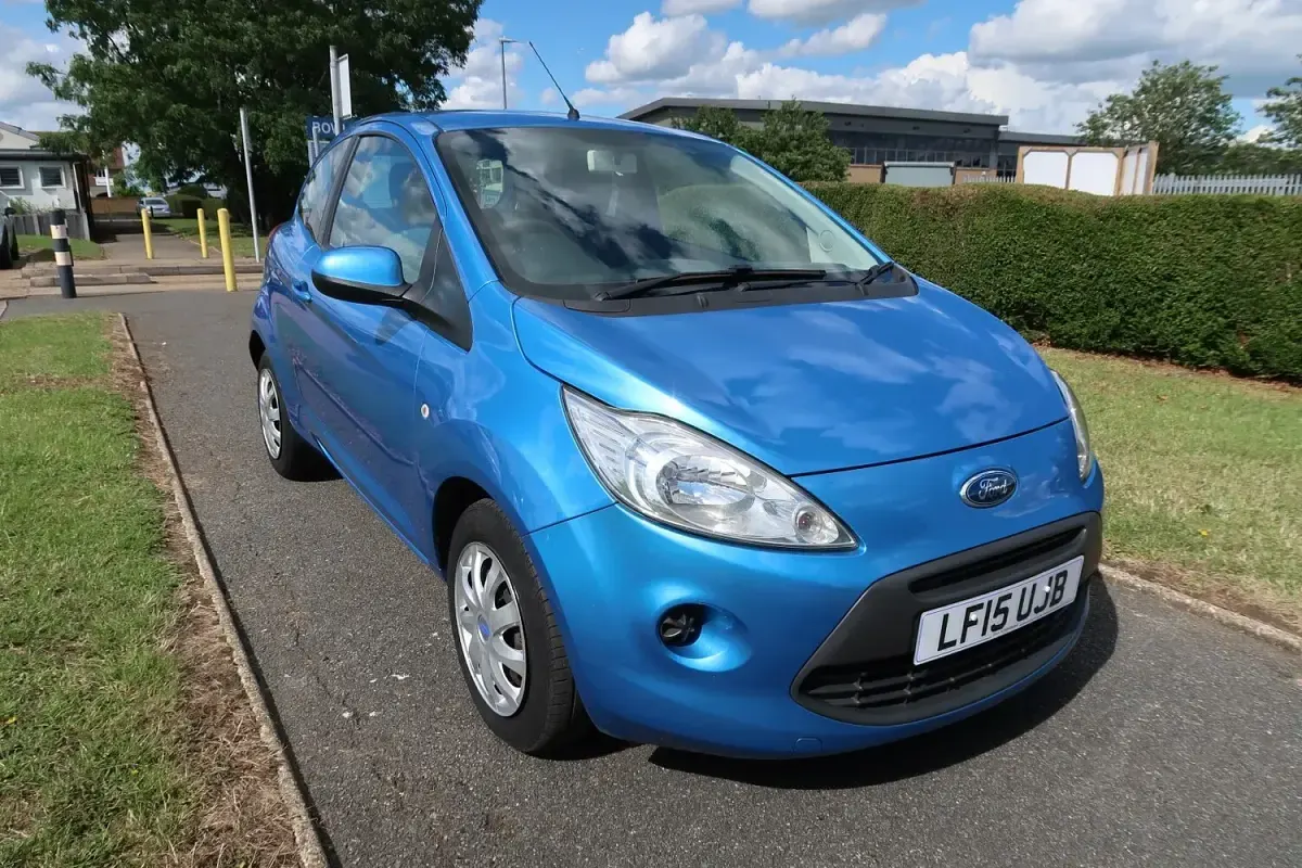 Used Ford Ka 69 HP (50 kW) 2015 Blue Hatchback