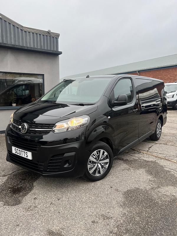 Black Used 2023 Vauxhall Vivaro Van | £15,250 (Good price) - Image 1/4