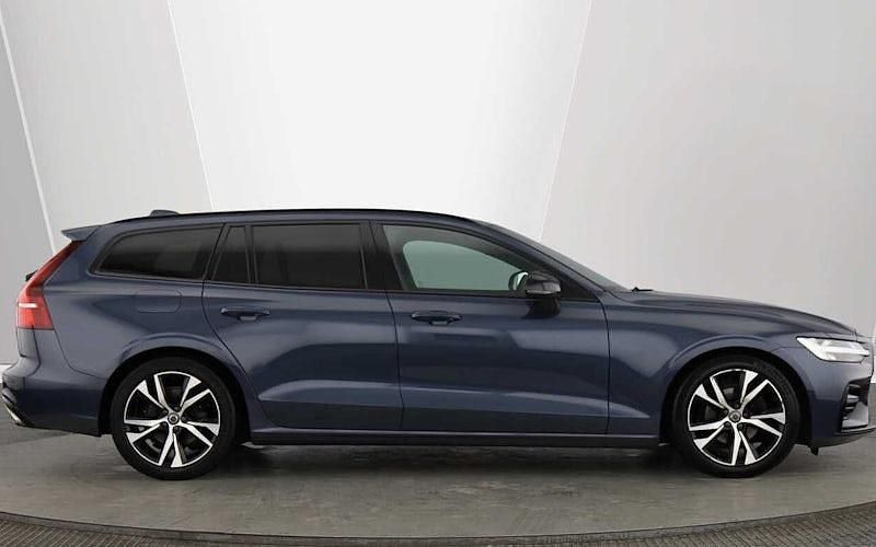 Usado Volvo V60 R-Design 197 HP (144 kW) 2021 Carrinha