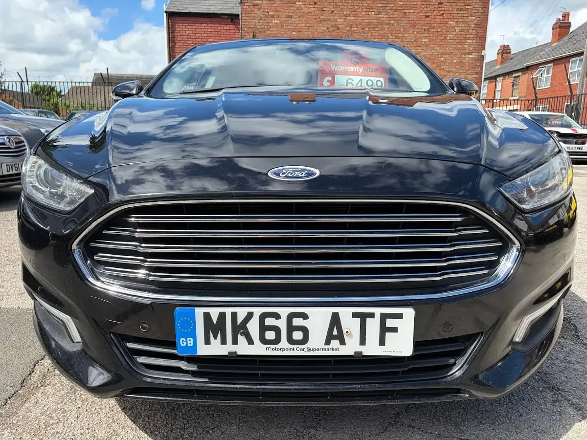 Used Ford Mondeo Zetec 2016 Black Hatchback